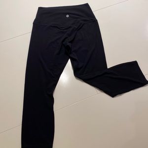 Lulu align high rise black size 6 25 inch length